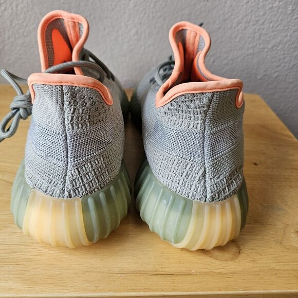 adidas Yeezy Boost 350 V2 Men\'s Size 12 Desert Sage Comfortable Lightweight S158